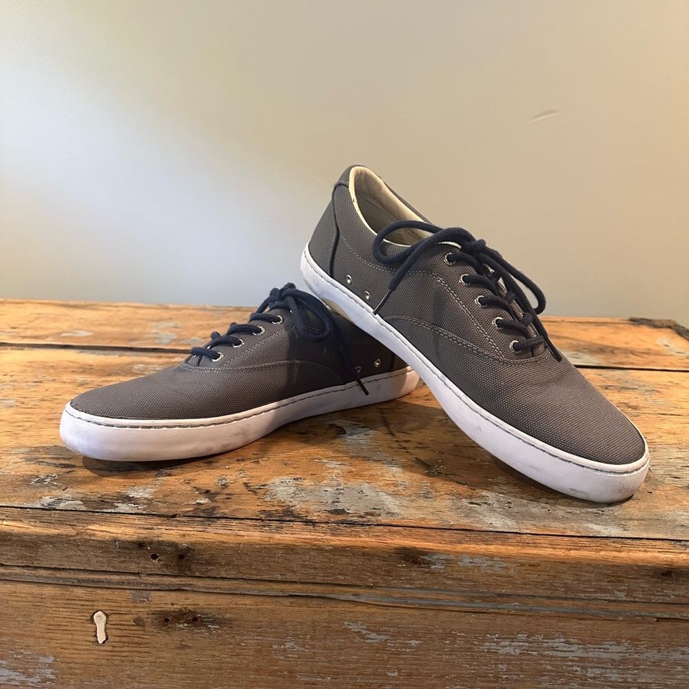 Men's Casual Gray Canvas Sneakers - Low Top Lace-Up